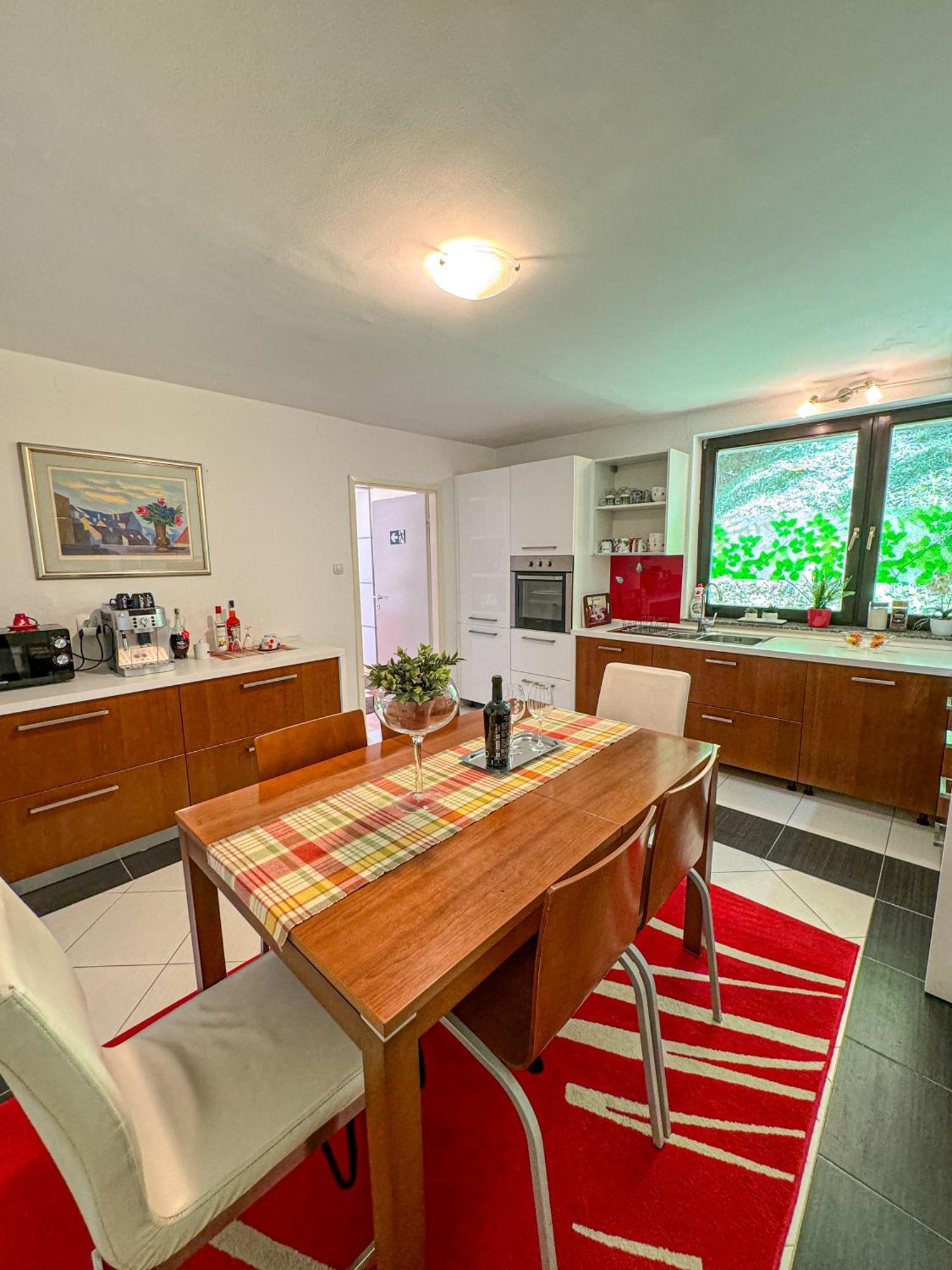 Mi-bel Apartment